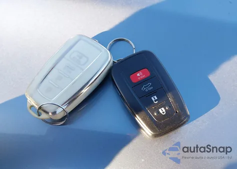 2022 Toyota Highlander Xle из США, поврежденный, VIN 5TDGZRAH4NS094241